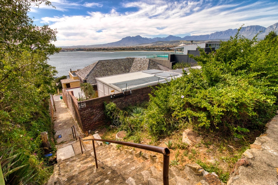 4 Bedroom Property for Sale in Gordons Bay Village Western Cape
